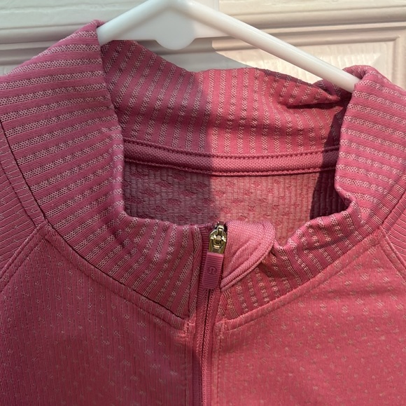 Lululemon women’s 1/4 zip - Picture 2 of 3